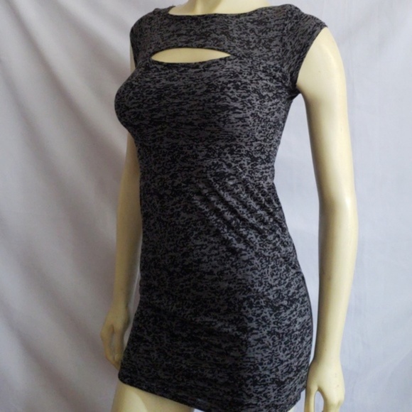 New GUESS Mini Black Dress SZ XS - Picture 1 of 3